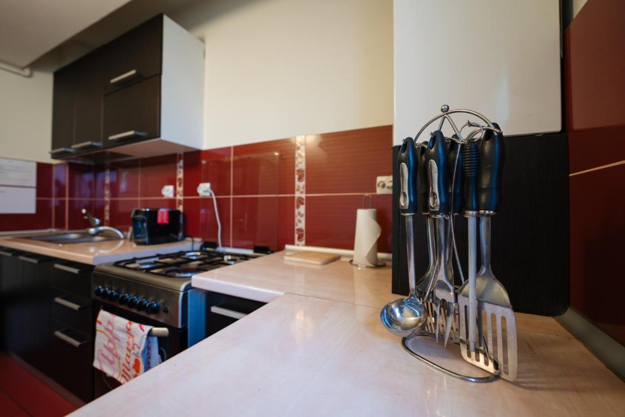 Quiet 3-Room Apt - 2 Parking Spaces - 5 Min Bus Floresti  Ngoại thất bức ảnh